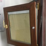 پرده کرکره بین شیشه دوجداره