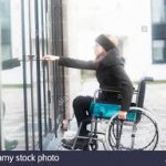 پنجره دوجداره مناسب برای معلولین