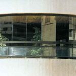 در شیشه ای سکوریت