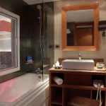 پرده کرکره بین شیشه دوجداره